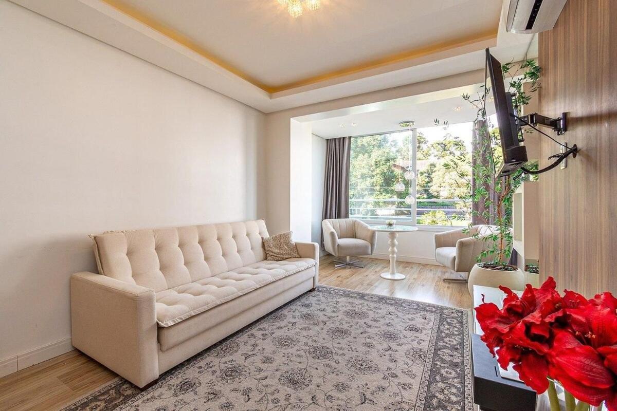 Rosa Edificio Parque Da Vinicola Apartment Грамаду Екстериор снимка